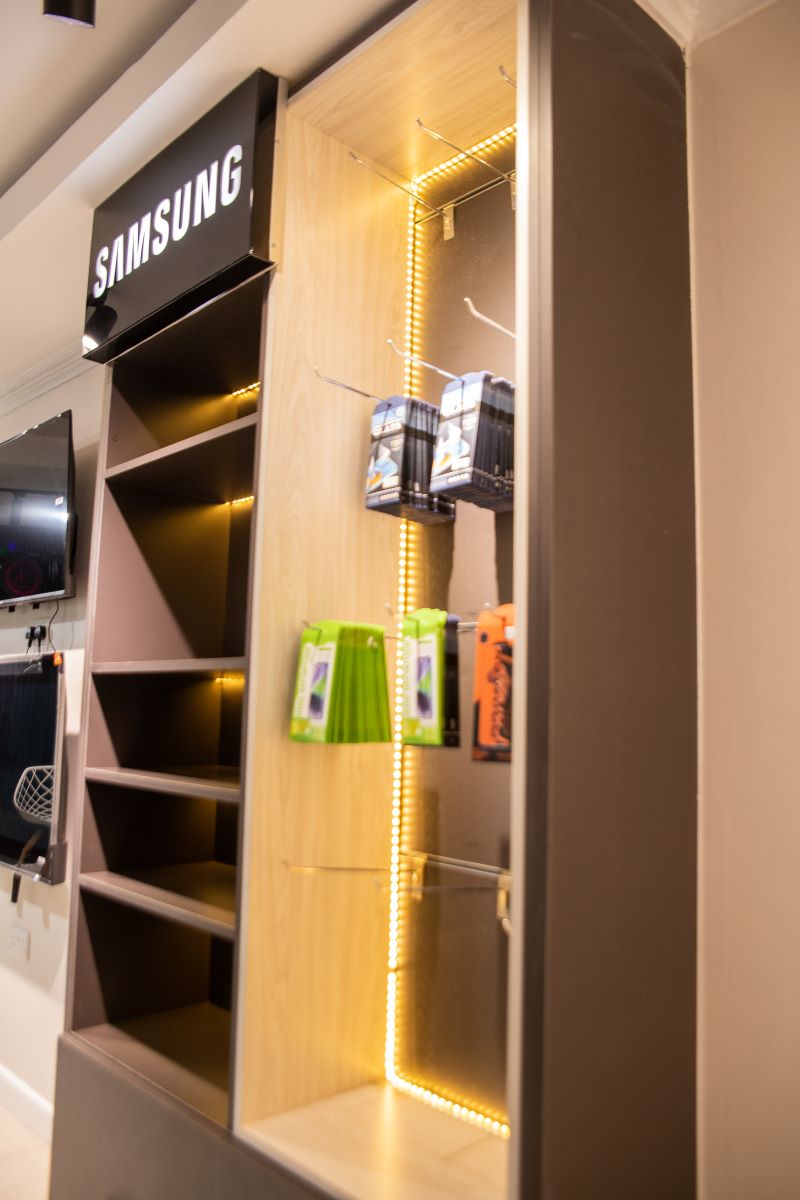 Contemporary Store - Hero 1